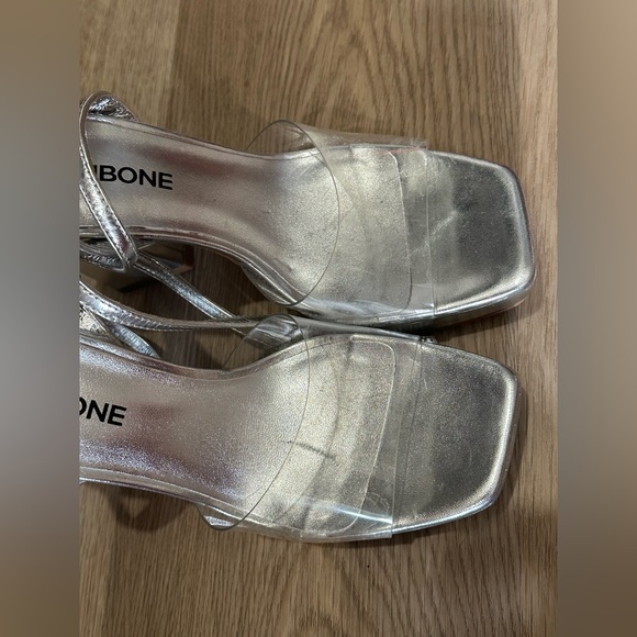 Wishbone Taylor 2 Heels - Silver / Clear - size 7.5 - Picture 7 of 11
